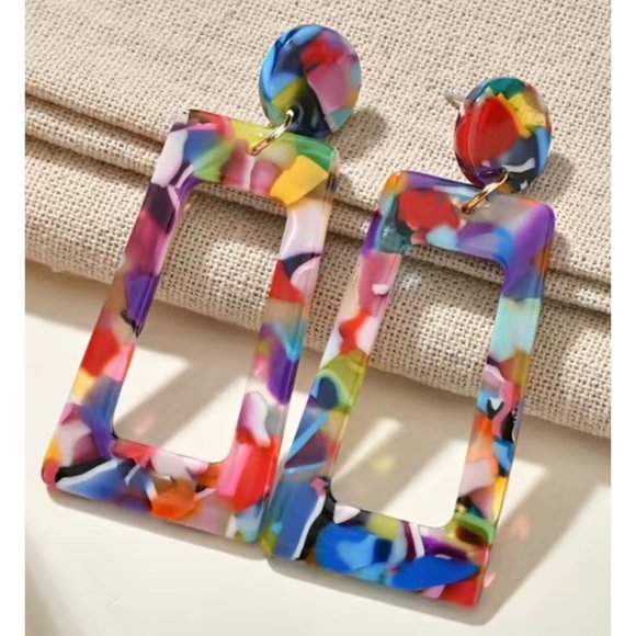 "Running Up That Hill" Mottled Acrylic Drop Dangle Earrings - Picture 2 of 3